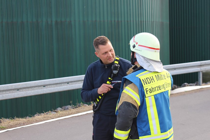 Feuerwehr&uuml;bung an der Biomethananlage in Bielen
