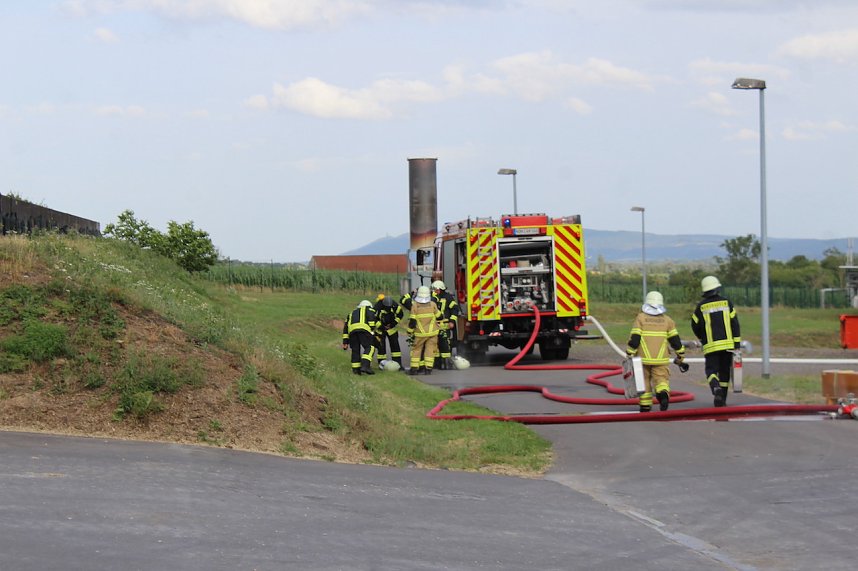 Feuerwehr&uuml;bung an der Biomethananlage in Bielen