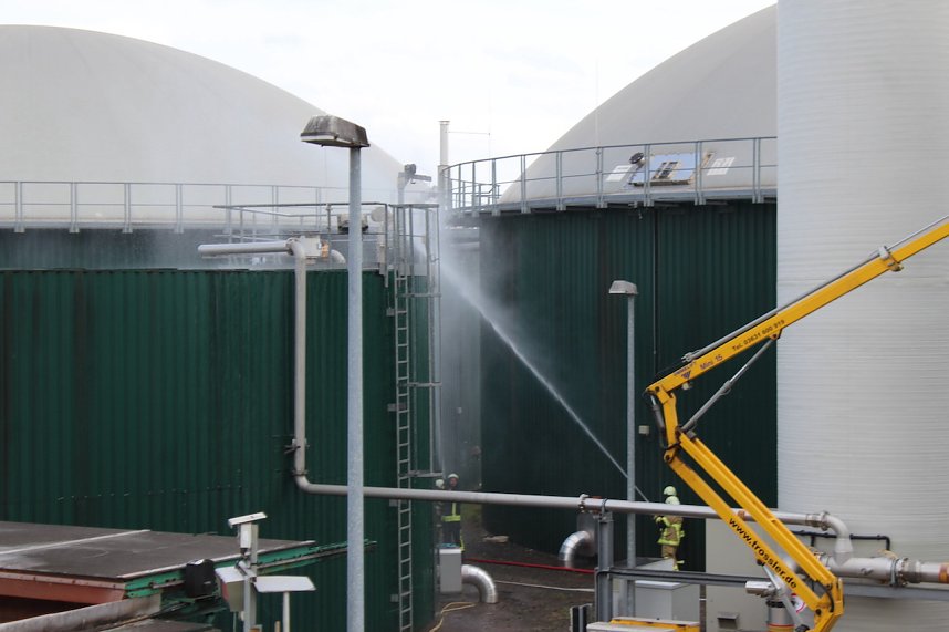 Feuerwehr&uuml;bung an der Biomethananlage in Bielen