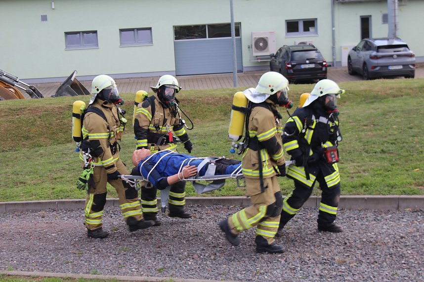 Feuerwehr&uuml;bung an der Biomethananlage in Bielen