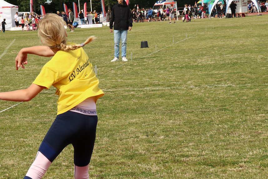 Sportabzeichen-Tour des Deutschen Olympischen Sportbundes macht Halt in Nordhausen