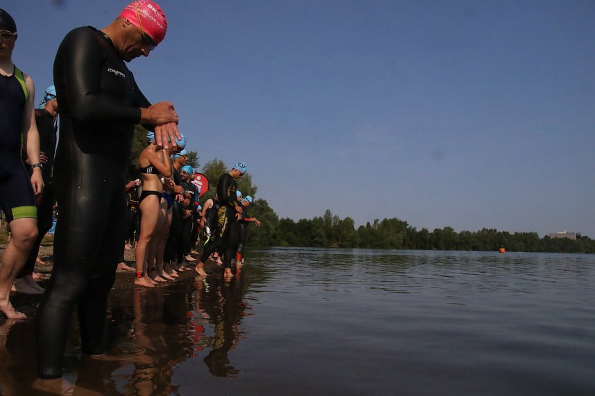 Die ersten Wettk&auml;mpfe beim Scheunenhof-Triathlon