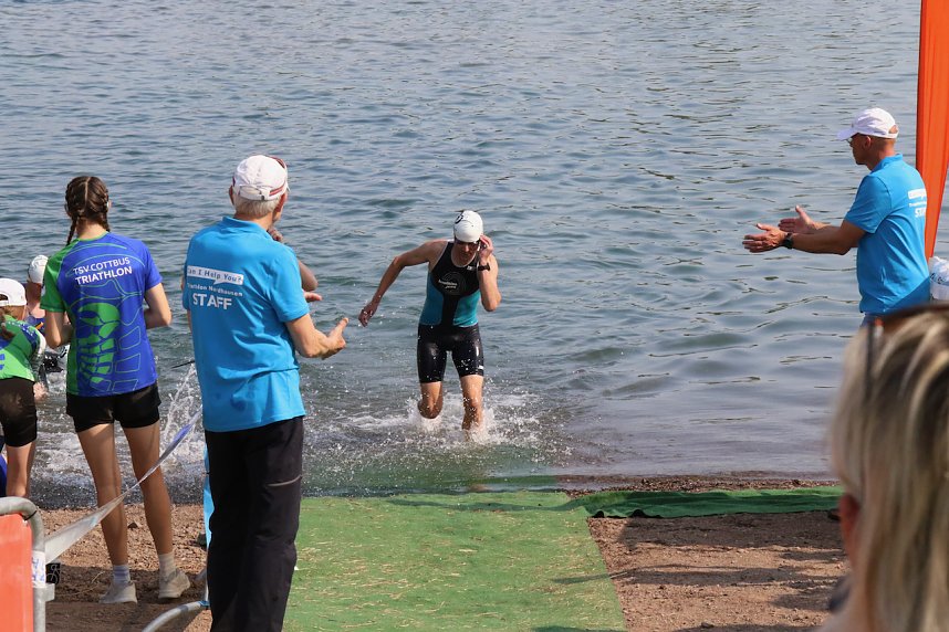 Die ersten Wettk&auml;mpfe beim Scheunenhof-Triathlon