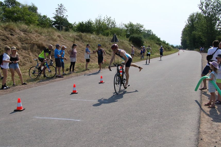 Die ersten Wettk&auml;mpfe beim Scheunenhof-Triathlon
