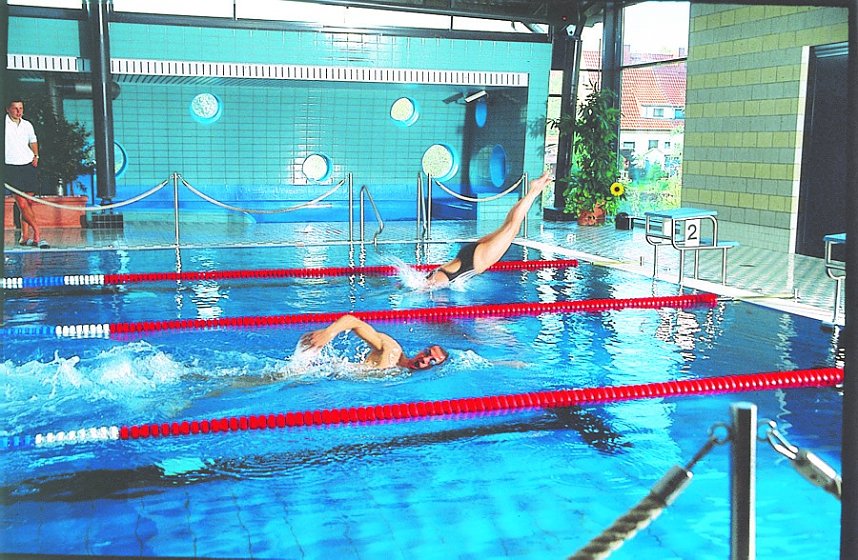Lieber im Badehaus schwimmen als in der Arbeit baden
