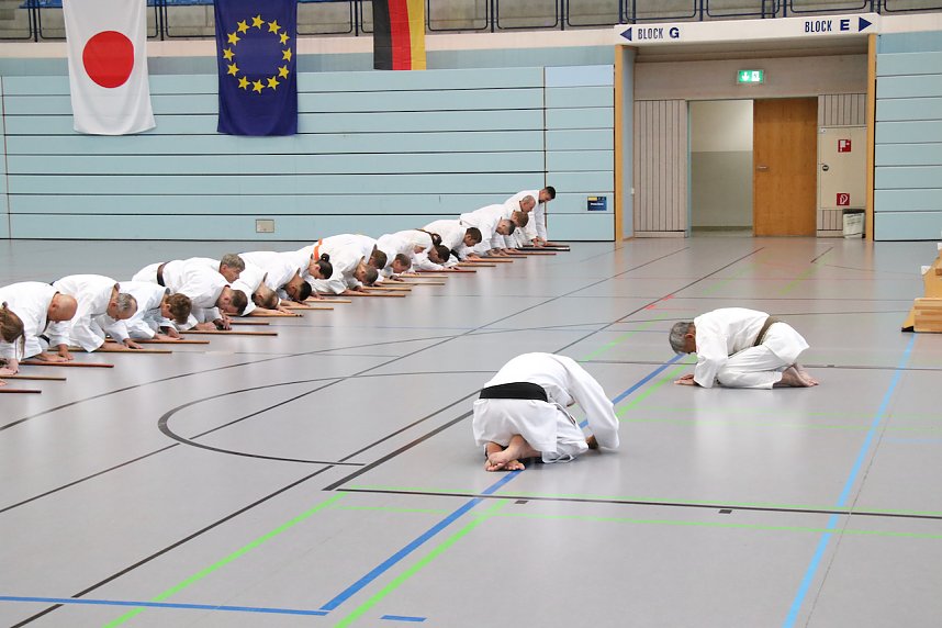 Internationales Karate-Training in der Wiedigsburg-Halle