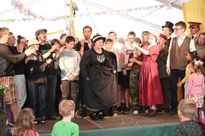 Letzter Tag des Handwerkercamps