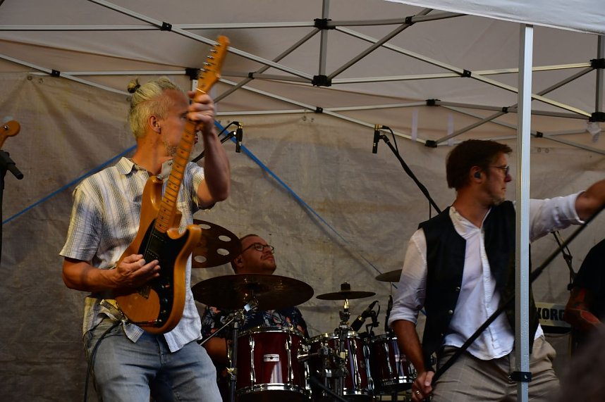 Emma in der Traditionsbrennerei