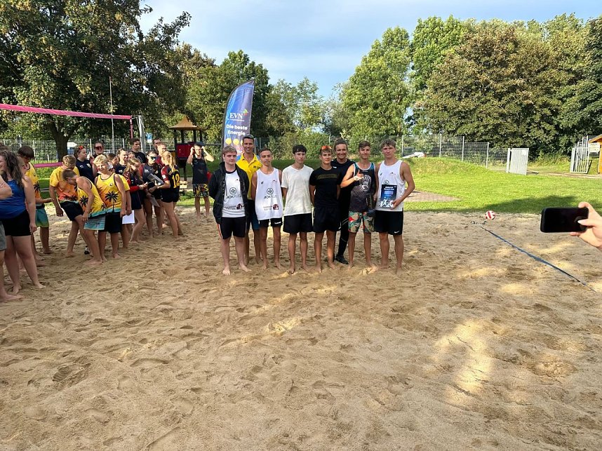 Der SVC und die EVN luden an Land zum 1. Beach-Cup