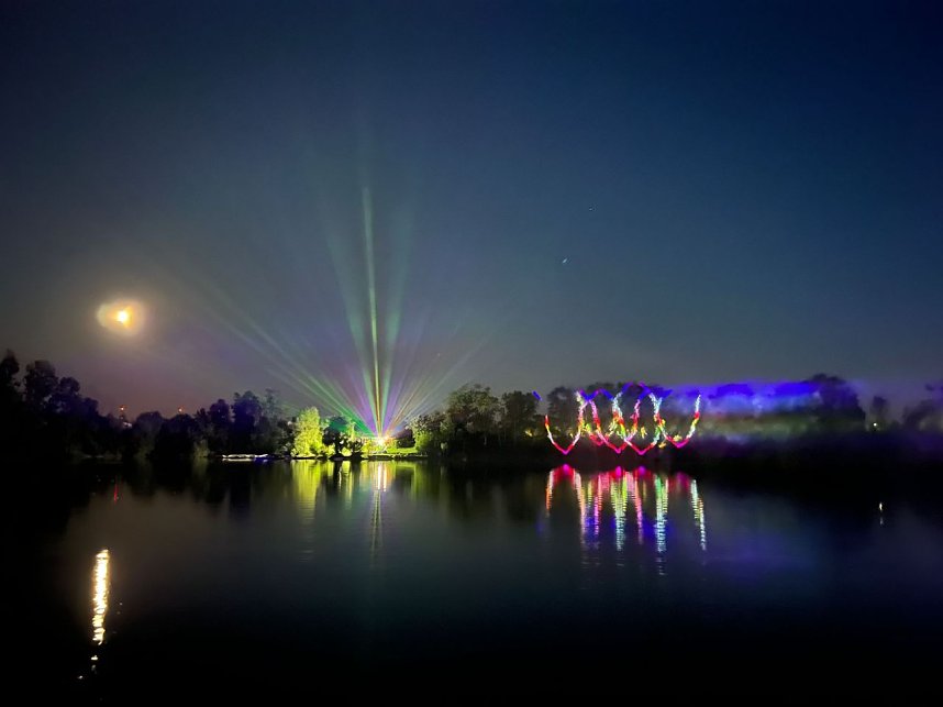 Gro&szlig;es Spektakel am Abend: das Lichterfest