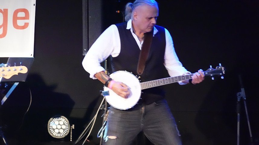 Rock f&uuml;r den Frieden auf dem Parkdeck der Echter Nordh&auml;user Marktpassage