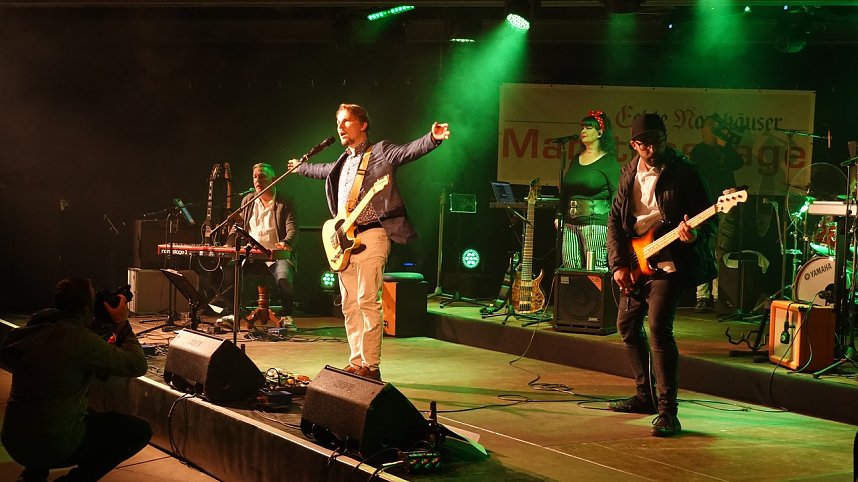 Rock f&uuml;r den Frieden auf dem Parkdeck der Echter Nordh&auml;user Marktpassage