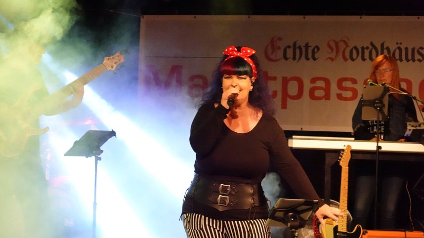 Rock f&uuml;r den Frieden auf dem Parkdeck der Echter Nordh&auml;user Marktpassage