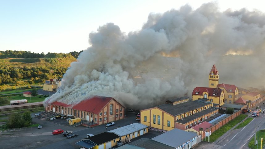 Feuer im Gel&auml;nde der NDH Entsorgungsbetreibergesellschaft