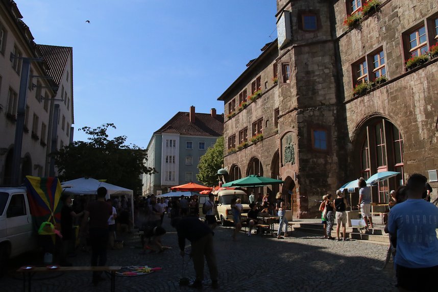 Stra&szlig;enfest auf dem Rathausplatz