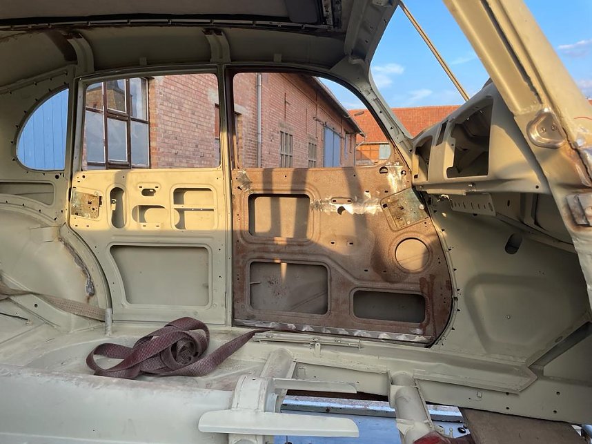 Aus einem BMW 340 wird ein EMW 340-2