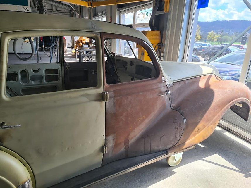 Aus einem BMW 340 wird ein EMW 340-2