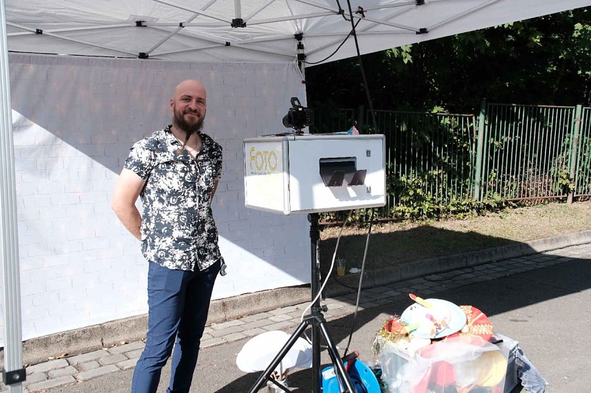 Peter Blei unterwegs auf dem Theaterfest