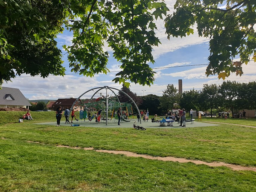 Spielplatzer&ouml;ffnung in Heringen