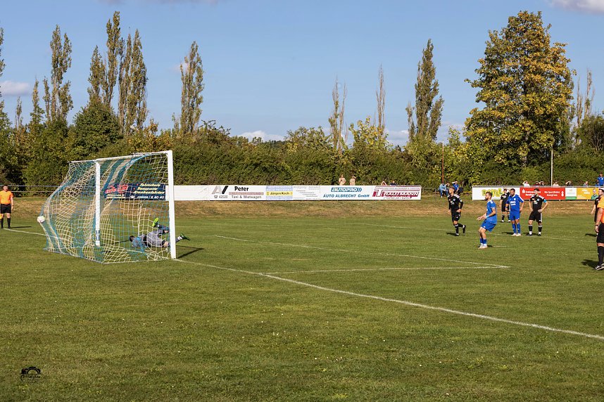 Lokalderby am Fu&szlig;e der Bleicher&ouml;der Berge