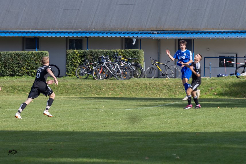 Lokalderby am Fu&szlig;e der Bleicher&ouml;der Berge