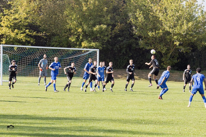 Lokalderby am Fu&szlig;e der Bleicher&ouml;der Berge
