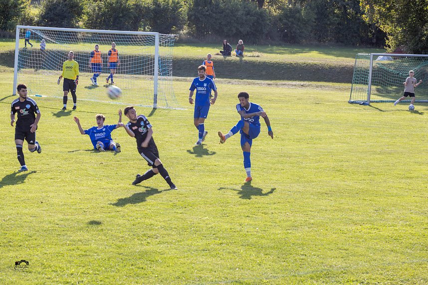Lokalderby am Fu&szlig;e der Bleicher&ouml;der Berge