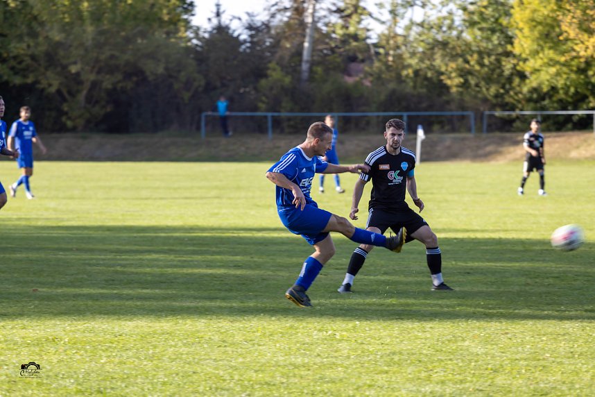 Lokalderby am Fu&szlig;e der Bleicher&ouml;der Berge