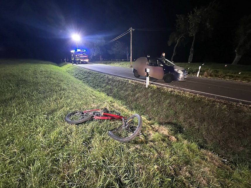 Schwer verletztes Kind bei Unfall auf Landstra&szlig;e