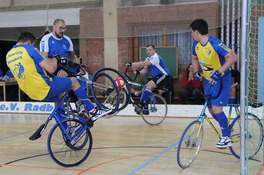 Ilfelder Radballer mit gelungenem Heimauftakt
