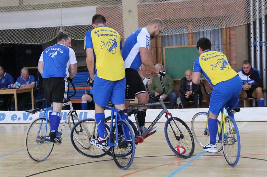 Ilfelder Radballer mit gelungenem Heimauftakt