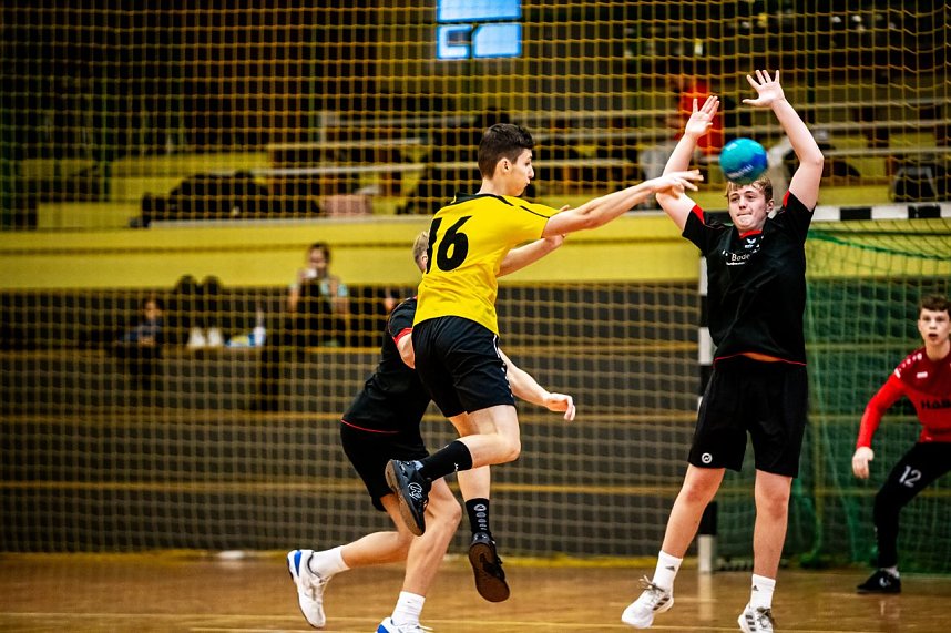Handballfest in der Ballspielhalle