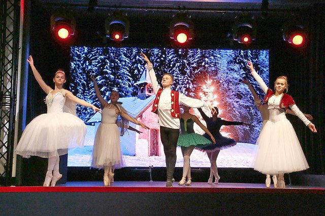Getanzte Weihnachtsm&auml;rchen des Tanzstudio Radeva