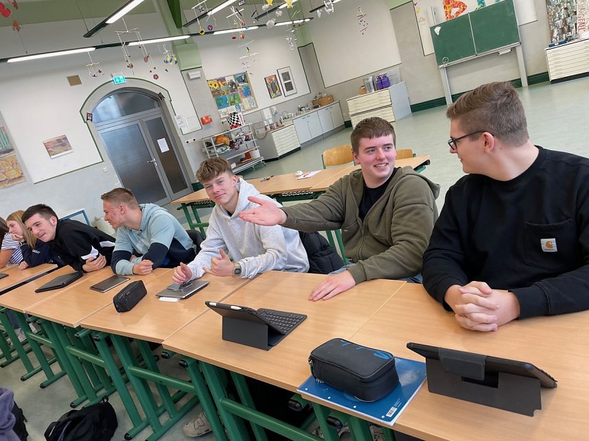 Gastredner zum Welt-Aids Tag am Herder Gymnasium