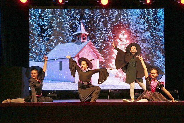 Das Tanzstudio Radeva wird wieder beim Adventskalender auftreten