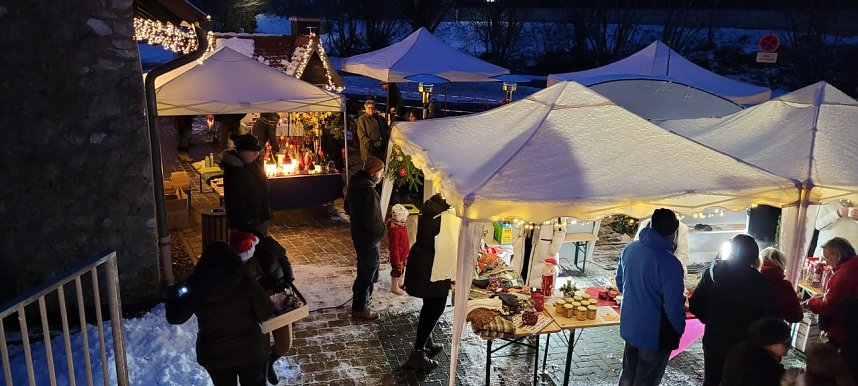 Kleiner, feiner Weihnachtsmarkt in Hochstedt