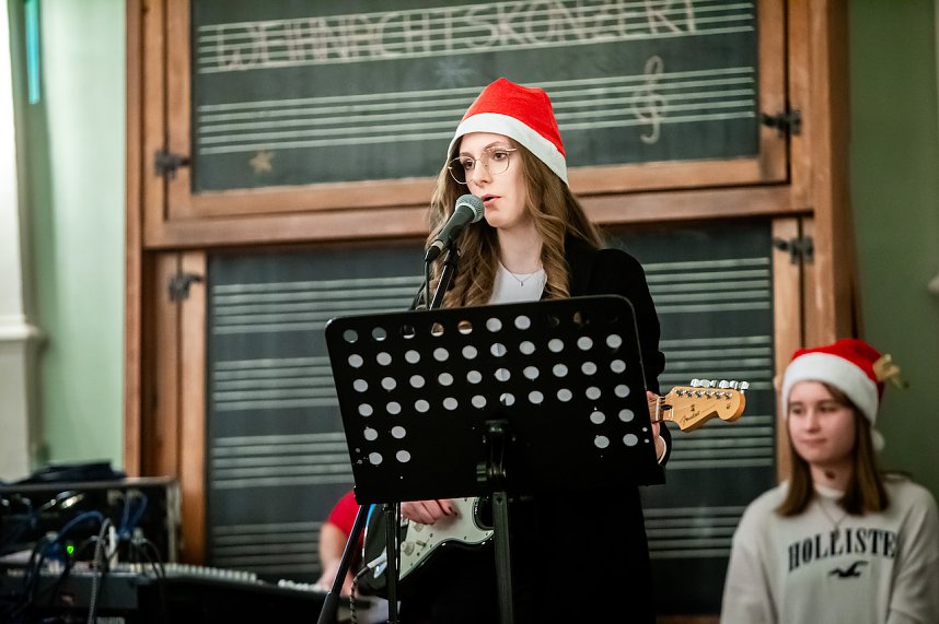 Begeisterndes Weihnachtskonzert im Humboldt-Gymnasium