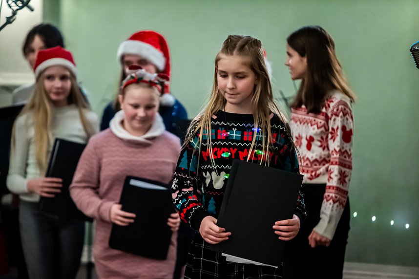 Begeisterndes Weihnachtskonzert im Humboldt-Gymnasium