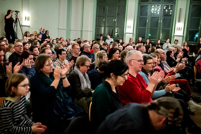 Begeisterndes Weihnachtskonzert im Humboldt-Gymnasium