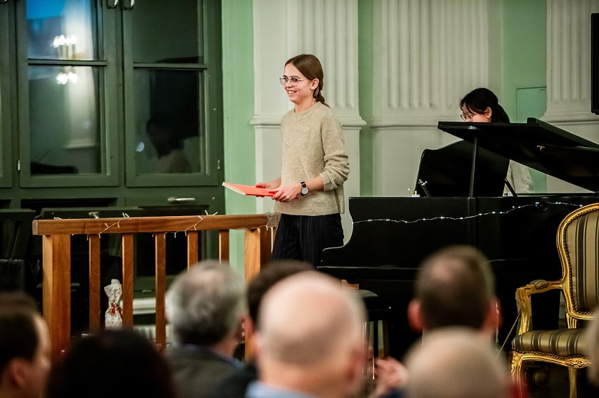 Begeisterndes Weihnachtskonzert im Humboldt-Gymnasium