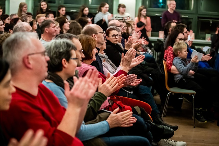Begeisterndes Weihnachtskonzert im Humboldt-Gymnasium