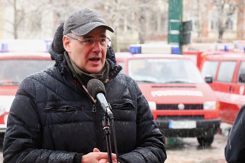 Das Friedenslicht aus Bethlehem wurde heute auf dem August-Bebel-Platz verteilt