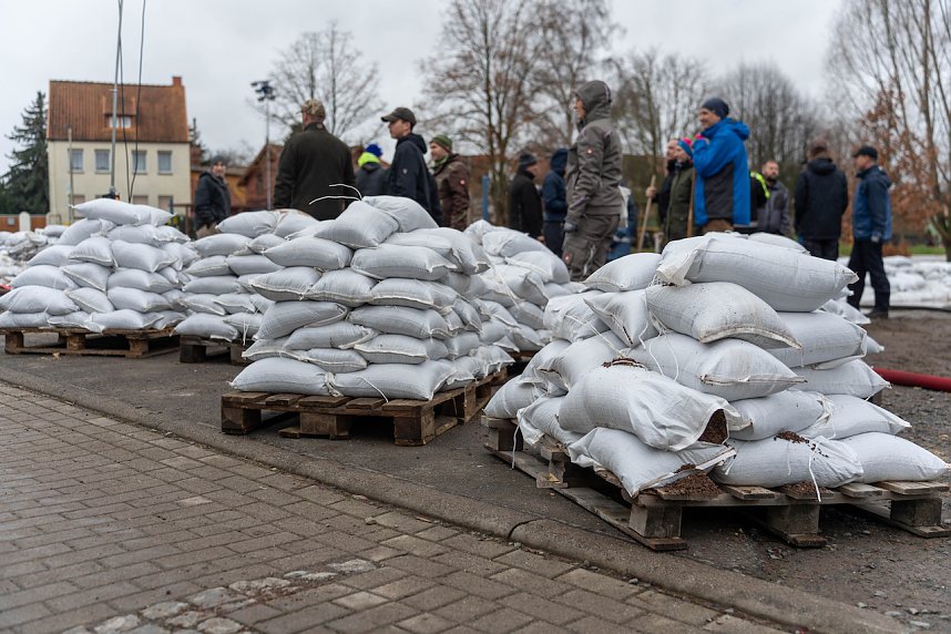 Hochwasserabwehr in Sundhausen