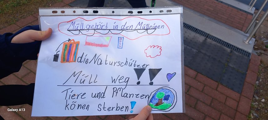 Kinder wehren sich gegen Verm&uuml;llung &ouml;ffentlicher Pl&auml;tze
