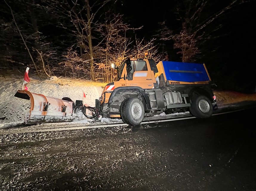 Unfall mit R&auml;umfahrzeug