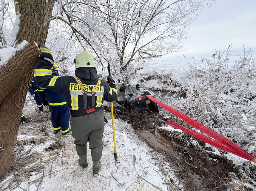 PKW-Bergung in der Helme