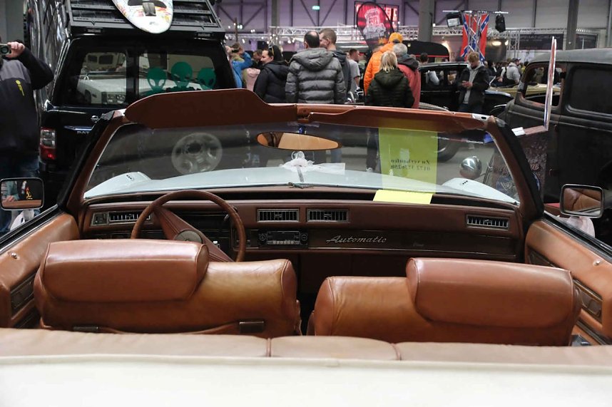 Peter Blei unterwegs auf der Automesse Erfurt