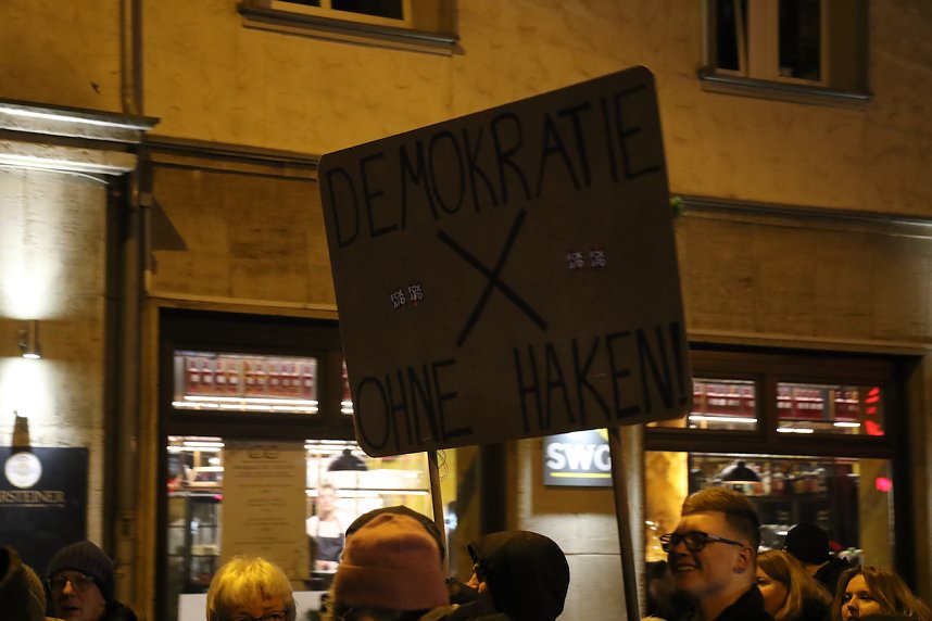 Demonstrationszug durch die Nordh&auml;user Innenstadt