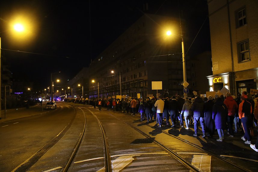 Demonstrationszug durch die Nordh&auml;user Innenstadt