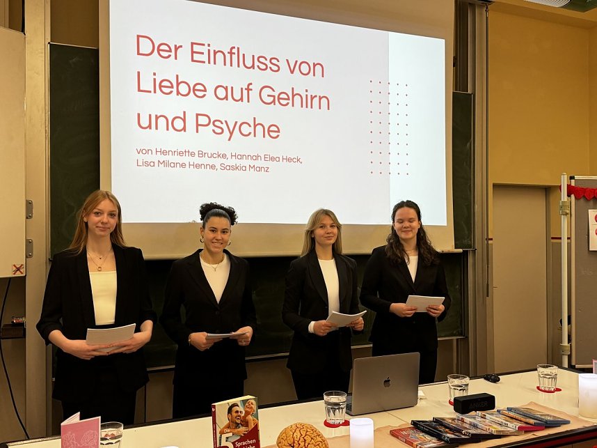 Bereit zur Verteidigung - das Herder Gymnasium l&auml;dt zu f&uuml;nf &ouml;ffentlichen Kolloquien